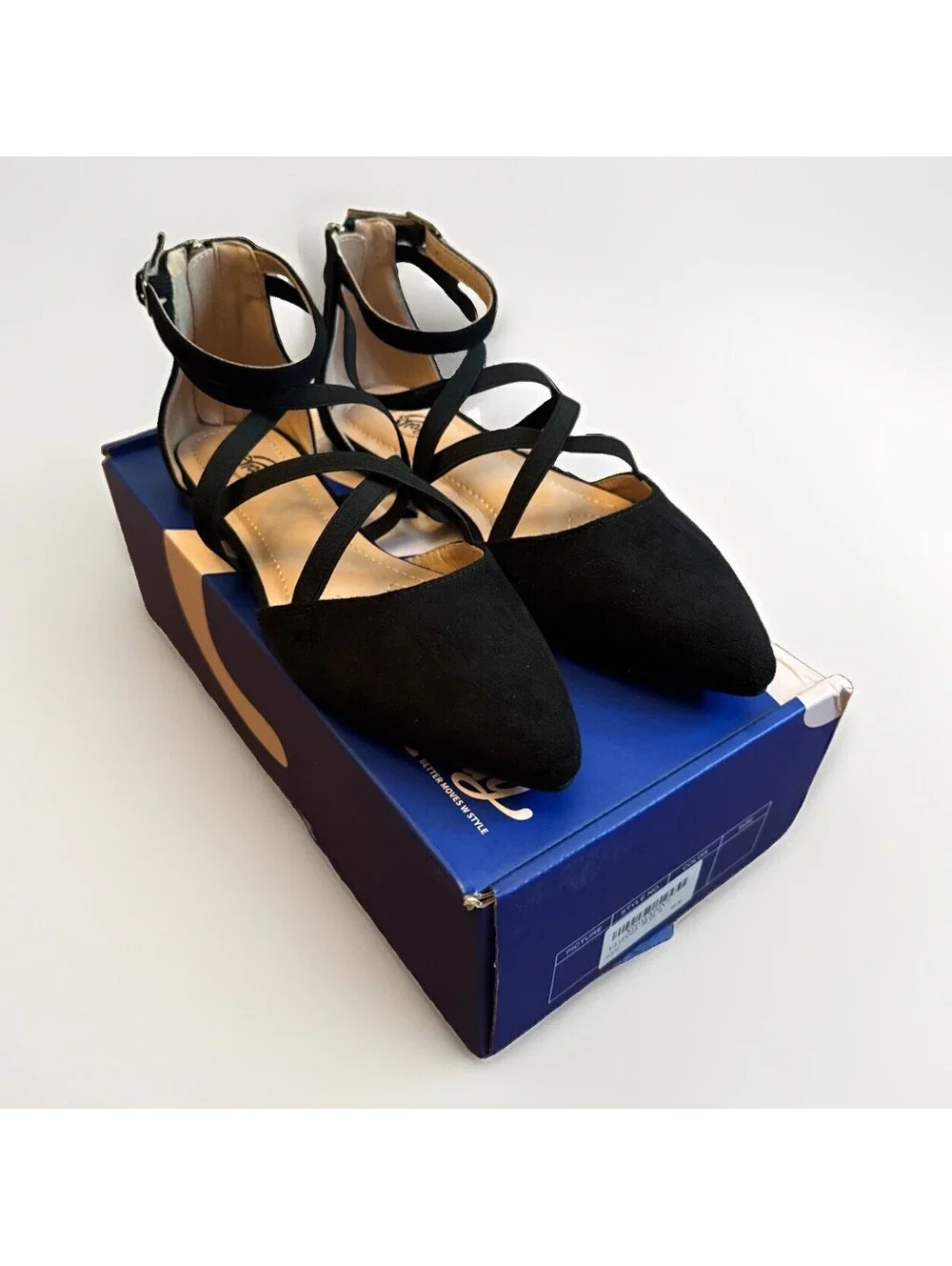 New In Box Trary Women's Strappy Suede Black Flats Pointed Toe Shoes Size 9